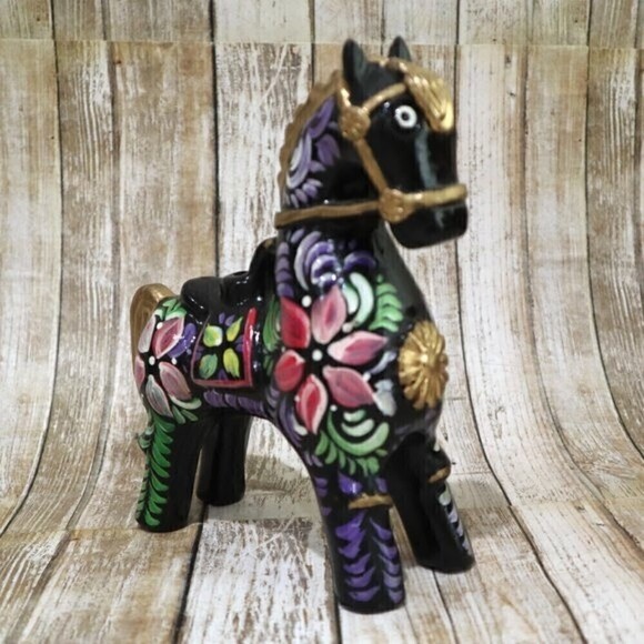 Ceramic Horse Hand Painted Floral Design made in Peru 7.5" Tall - Picture 1 of 6
